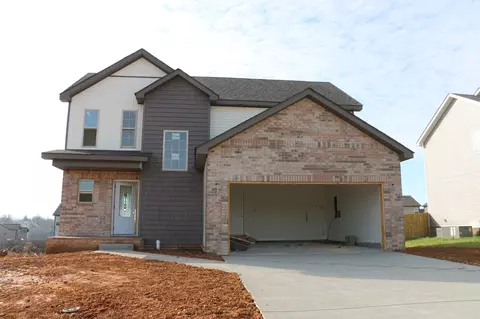 102 Woodland Spgs, Clarksville, TN 37042
