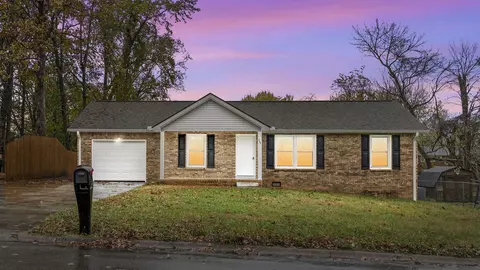 209 Bob White Dr, Clarksville, TN 37042