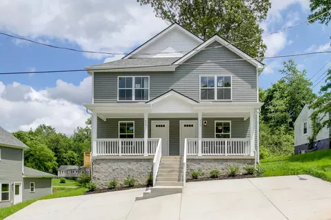 925 Woody Hills Dr, Clarksville, TN 37040