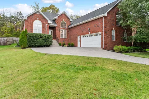 120 Ridgeview Trce, Hendersonville, TN 37075