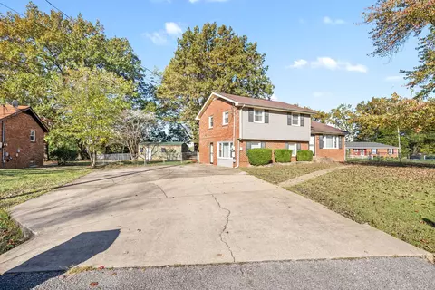 112 Darlene Dr, Clarksville, TN 37042