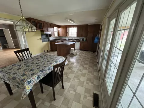 3501 Highway 48, Cunningham, TN 37052 photo 7