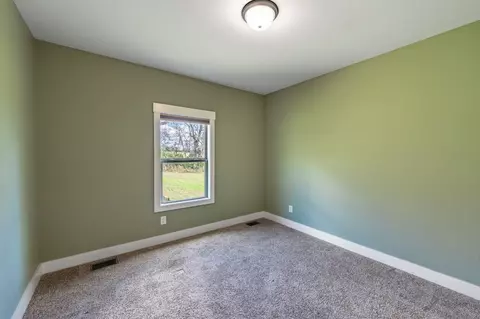 Bedroom - 1202 Goose Dr, Springfield, TN 37172 photo 6 of 8