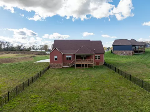 Exterior - 1202 Goose Dr, Springfield, TN 37172 photo 3 of 8