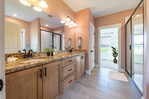 Bath - 1202 Goose Dr, Springfield, TN 37172 photo 3 of 7
