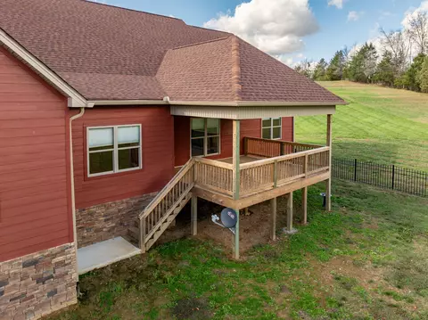 Exterior - 1202 Goose Dr, Springfield, TN 37172 photo 5 of 8