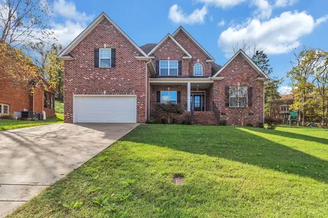 3738 Berryhill Dr, Murfreesboro, TN 37127