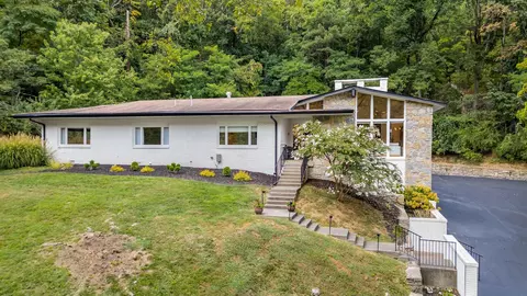180 Carnavon Pkwy, Nashville, TN 37205