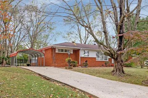 12 Brandywine Dr, Clarksville, TN 37042