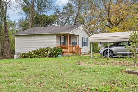 118 Robin St, Linden, TN 37096