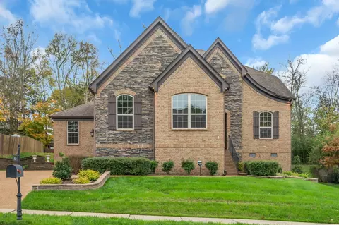 112 Fountain Brooke Dr, Hendersonville, TN 37075