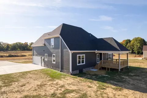 Exterior - 2047 Beverly Ct, Springfield, TN 37172 photo 5 of 6