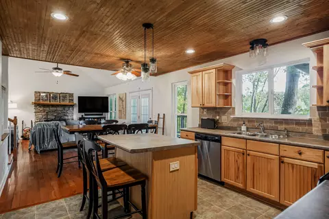 Kitchen - 146 Chandler Rd, Doyle, TN 38559 photo 1 of 11