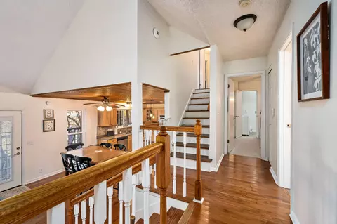 Entry Way - 146 Chandler Rd, Doyle, TN 38559 photo 10 of 11