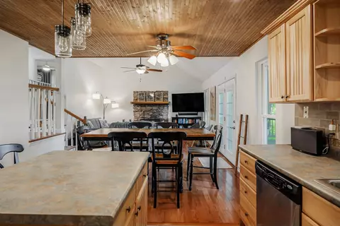 Kitchen - 146 Chandler Rd, Doyle, TN 38559 photo 6 of 11