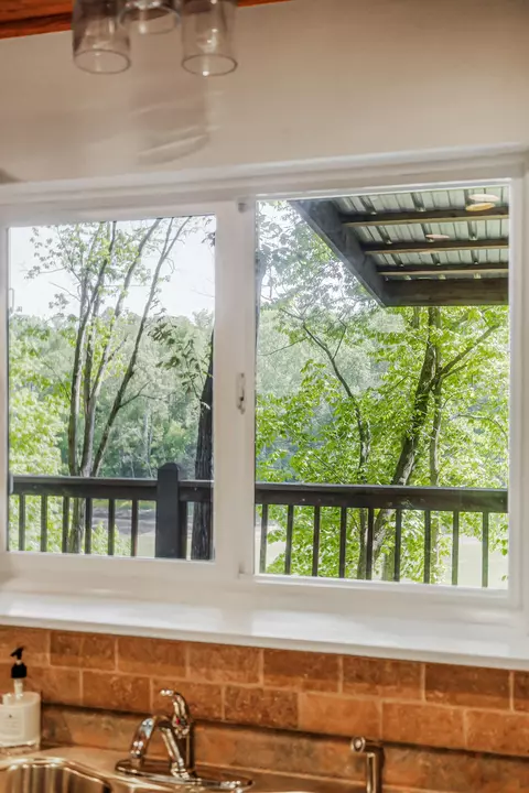 Kitchen - 146 Chandler Rd, Doyle, TN 38559 photo 4 of 11