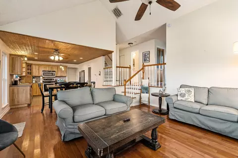 Living - 146 Chandler Rd, Doyle, TN 38559 photo 6 of 9