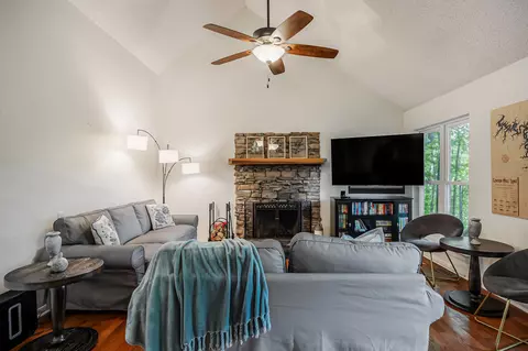 Living - 146 Chandler Rd, Doyle, TN 38559 photo 1 of 9