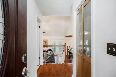 Entry Way - 146 Chandler Rd, Doyle, TN 38559 photo 1 of 11