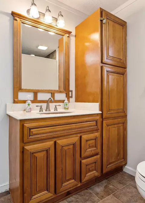 Bath - 146 Chandler Rd, Doyle, TN 38559 photo 13 of 16