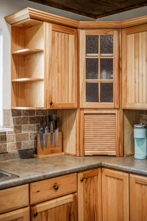 Kitchen - 146 Chandler Rd, Doyle, TN 38559 photo 5 of 11