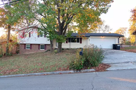 133 Rolling Ridge Dr, Chattanooga, TN 37421