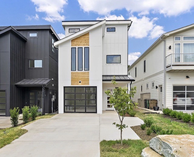 843 Dewees Ave Unit A  