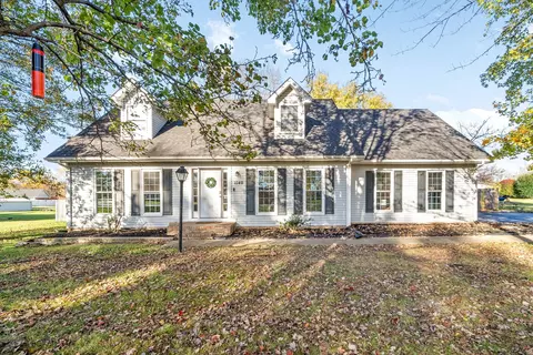1140 Sanderson Dr, Hopkinsville, KY 42240
