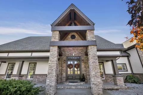 705 Douglas Dr N, Lawrenceburg, TN 38464