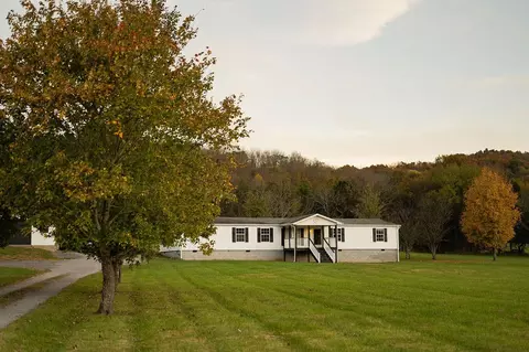 1775 Statesville Rd, Watertown, TN 37184