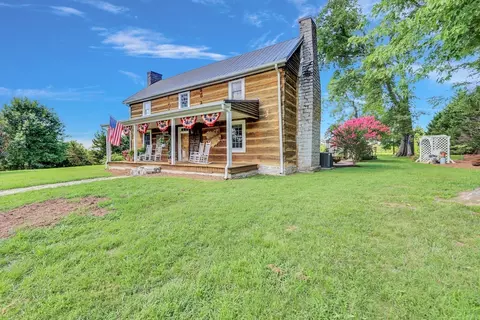 1115 Chenault Ln, Castalian Springs, TN 37031