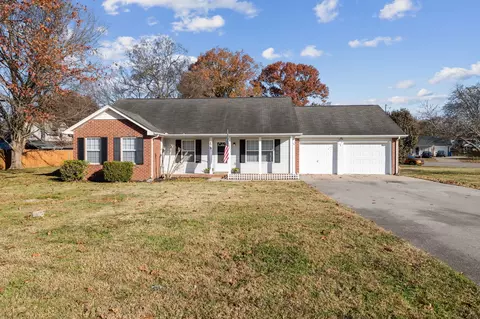 815 Southwoods Dr, Smyrna, TN 37167