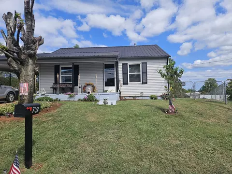 702 Monroe St, Sweetwater, TN 37874
