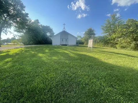 8612 Old Charlotte Pike, Pegram, TN 37143
