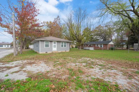 41 E 7th St E, Parsons, TN 38363