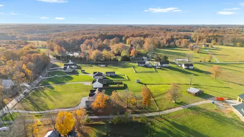 View/Area - 1419 Ridge Rd, Dickson, TN 37055 photo 5 of 7