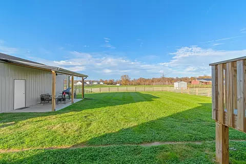 Exterior - 1419 Ridge Rd, Dickson, TN 37055 photo 10 of 13