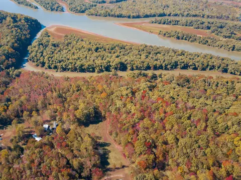 1343 Chalk Hollow Ln, Waverly, TN 37185
