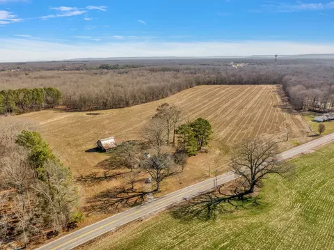 2 Old Tullahoma Rd, Tullahoma, TN 37388