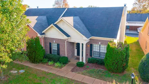 8812 Sawyer Brown Rd, Nashville, TN 37221