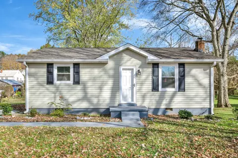 Exterior - 114 June Dr, Dickson, TN 37055 photo 6 of 13