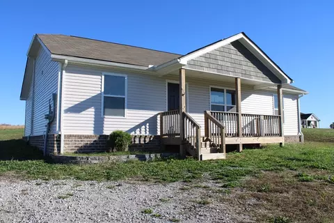 Exterior - 3072 Maple Grove Rd, Dickson, TN 37055 photo 3 of 3