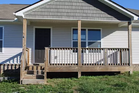 Exterior - 3072 Maple Grove Rd, Dickson, TN 37055 photo 2 of 3