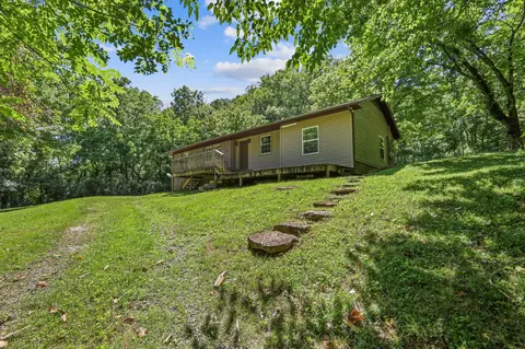 4595 Highway 31 E, Westmoreland, TN 37186