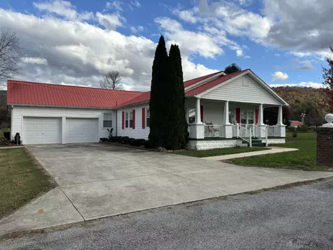 61 Frank Woodlee Rd, Pelham, TN 37366