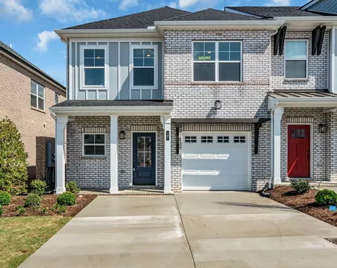 380 Twig Ct, Hendersonville, TN 37075