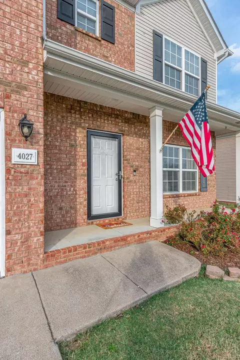 Exterior - 4027 Sequoia Trl, Spring Hill, TN 37174 photo 4 of 8