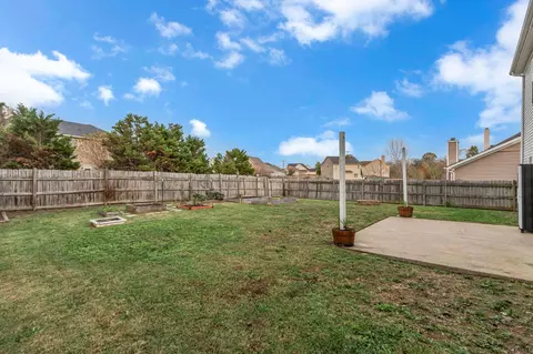 Exterior - 4027 Sequoia Trl, Spring Hill, TN 37174 photo 5 of 8