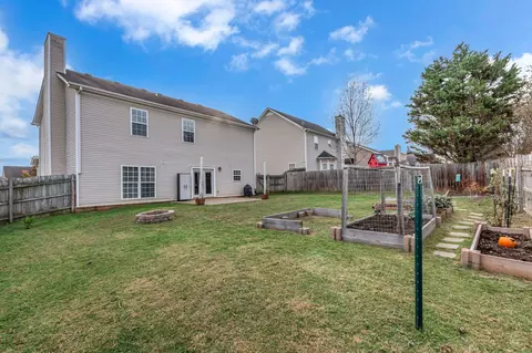 Exterior - 4027 Sequoia Trl, Spring Hill, TN 37174 photo 8 of 8