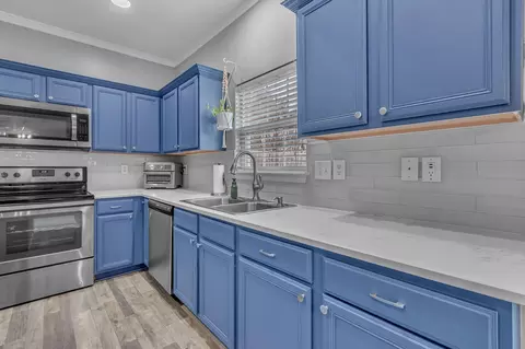 Kitchen - 4027 Sequoia Trl, Spring Hill, TN 37174 photo 2 of 3